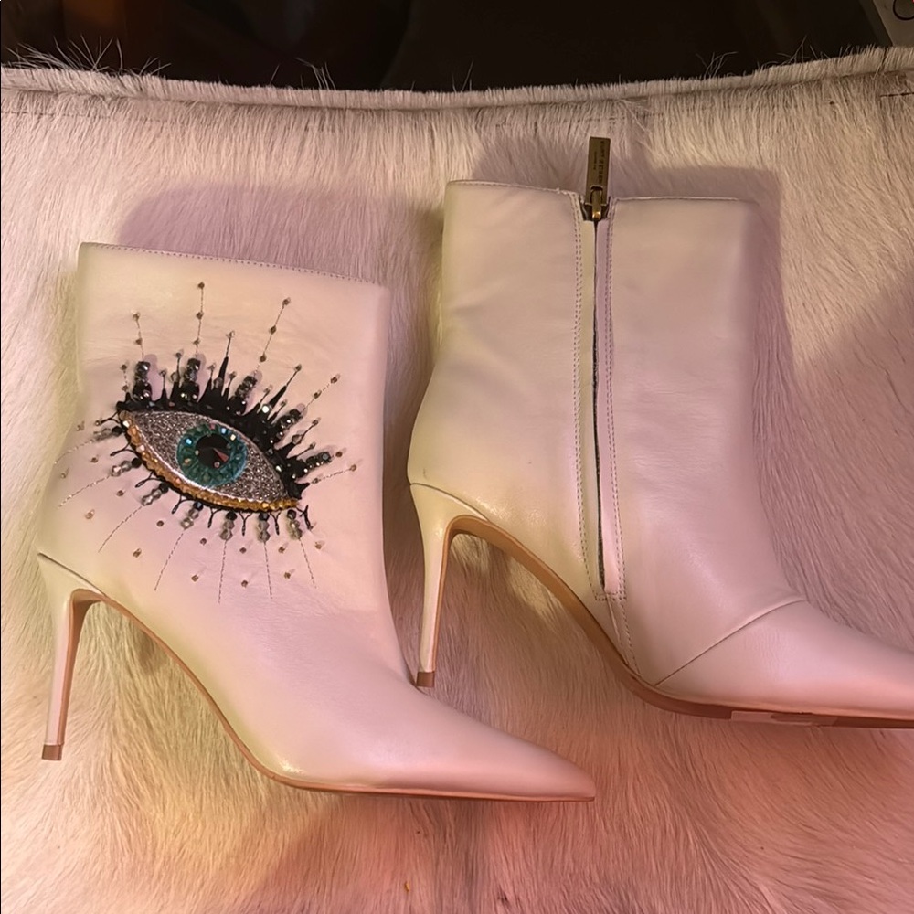 Kurt Geiger Embroidered Eye White Ankle Boots